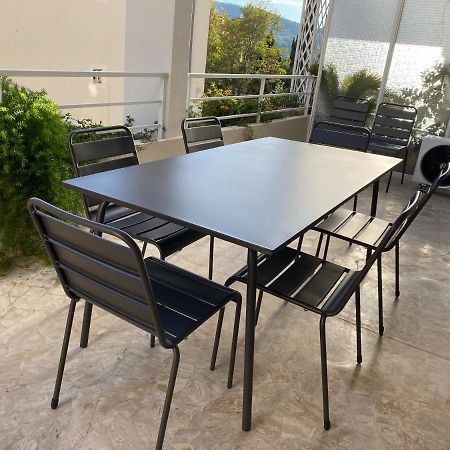 Terrasse Plein Sud - Chaleureux En Centre Ville Hyeres Exterior photo